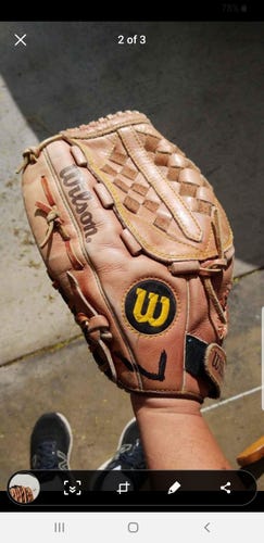 Used Wilson Left Hand Throw Outfield A9822 Baseball Glove 12.5"