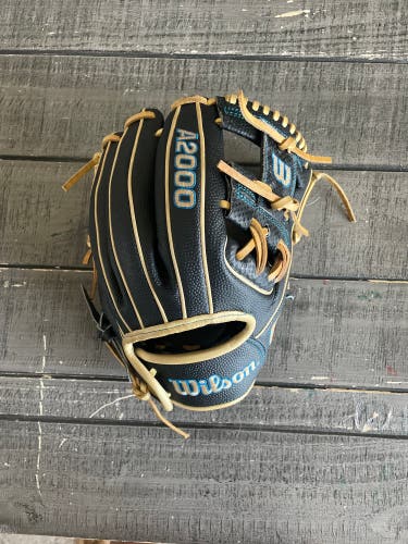 Wilson A2000 DP 15SC (Pedroia fit) spin control technology