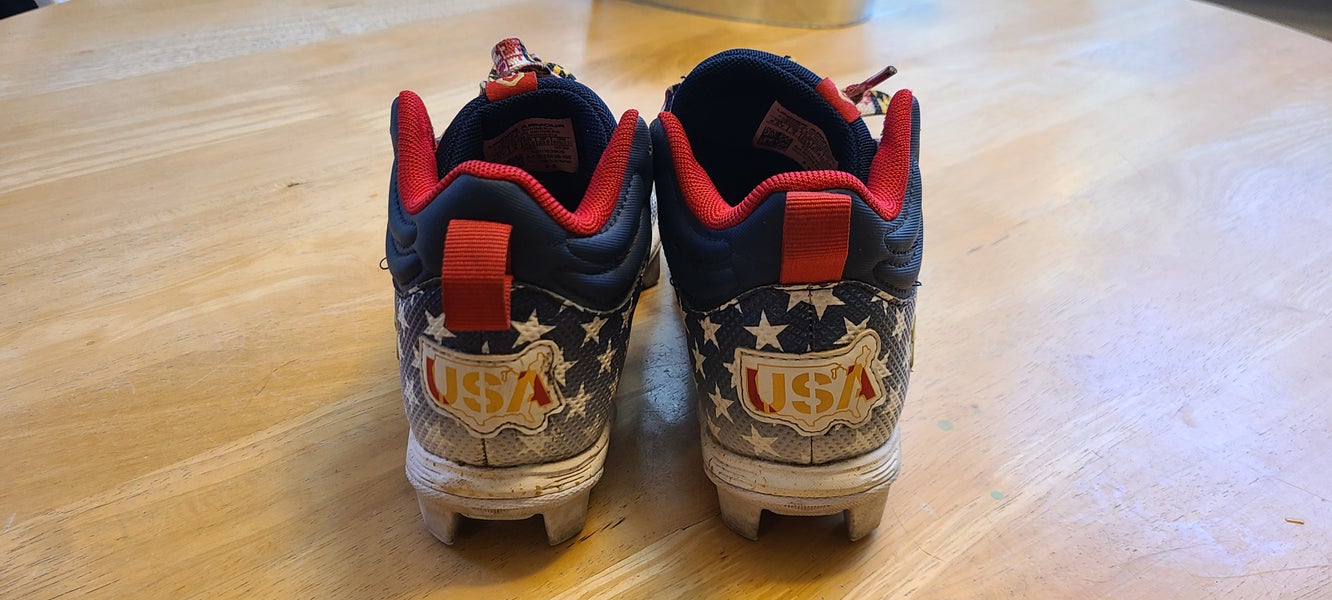 Blue Youth Used Kids Size 4.5 (Women's 5.5) Molded Cleats Under Armour Mid Top Spotlight MC