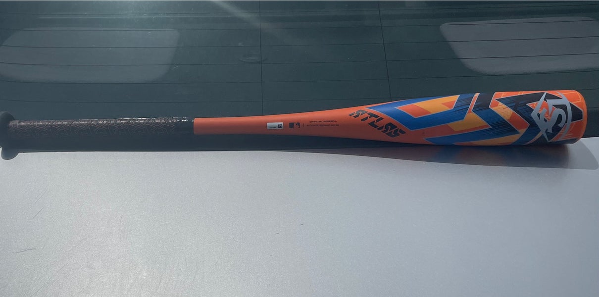 Lightly Used 2023 Louisville Slugger Atlas (-12) 16 oz 28" Atlas Bat