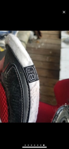 Used Bauer Extra Wide Width Size 8.5 Vapor Hockey Skates