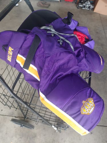 Intermediate New XL Bauer Nexus Hockey Pants