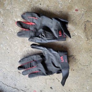 Used Medium Under Armour Batting Gloves