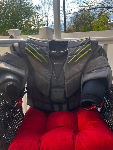 Used Small Bauer Hyperlite Goalie Chest Protector