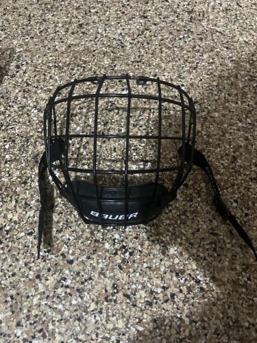 Bauer cage