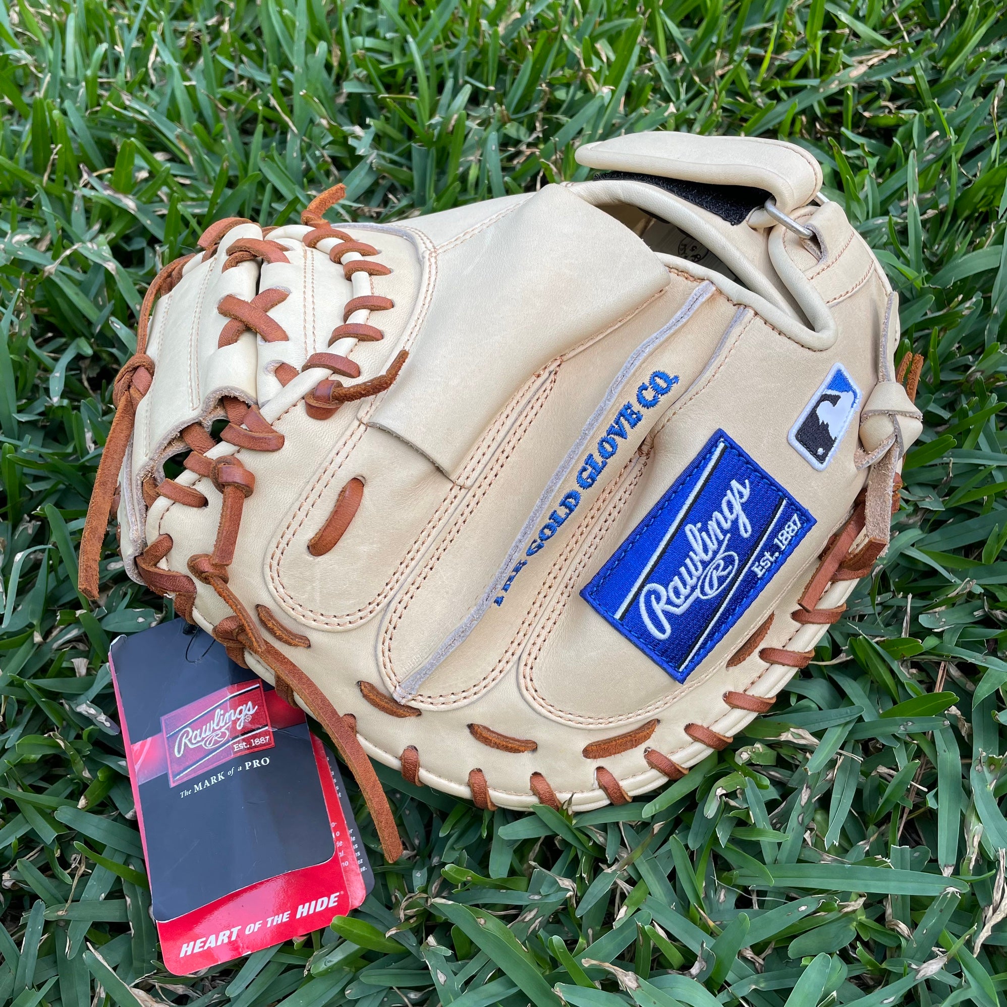 32.5 Inch Rawlings Heart of the Hide Players PROSP13GTB Salvador Perez's  Baseball Catchers Mitt