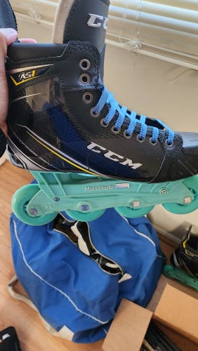 Senior Used CCM Super Tacks AS1 Hockey Skates Wide Width Size 10.5