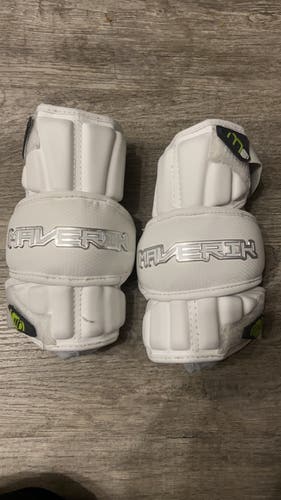 Maverik M4 Lacrosse Elbow Pads