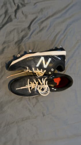 Black Men's Size 11 (Women's 12) Low Top 4040