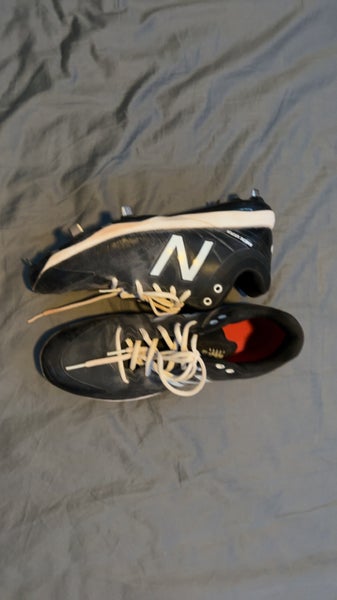 Black Men's Size 11 (Women's 12) Low Top 4040