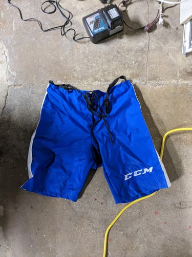 Senior New Medium CCM Pro Stock