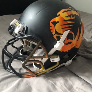 Custom Painted Xenith Epic Missouri Tigers