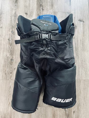 Medium Bauer Nexus 1N Hockey Pants