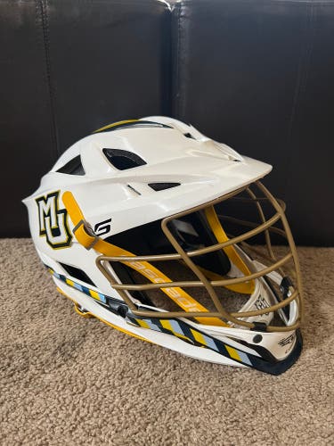 Used Division 1 Player's Cascade S Helmet