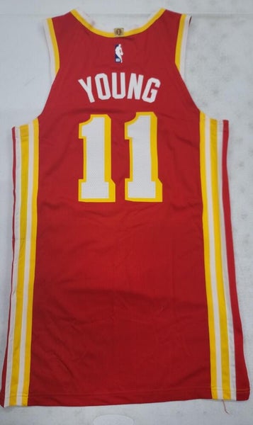 Trae Young Signed Hawks Jersey (Panini COA)