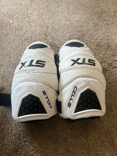 Used Medium/Large STX Cell III Arm Pads