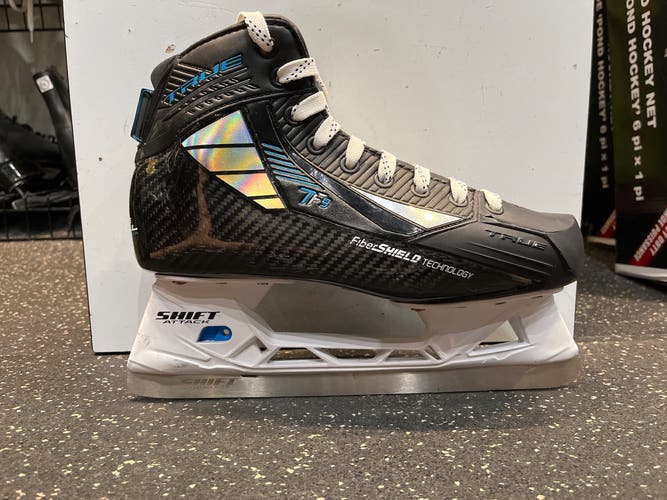 True TF9 Hockey Goalie Skates Size 8.5