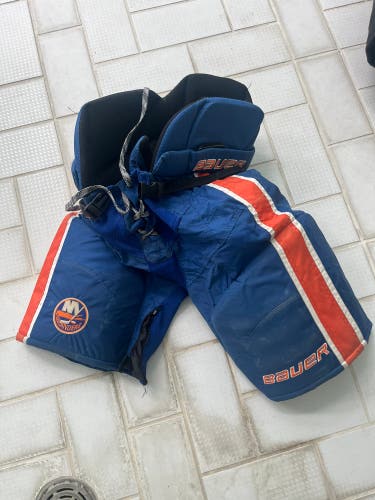 Senior Medium Bauer Pro Stock Hockey Pants