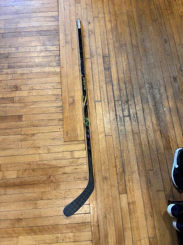 Senior Right Handed P29 Pro Stock Super Tacks AS4 Pro Hockey Stick
