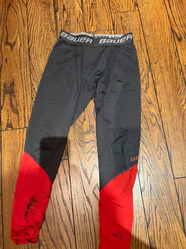 Gray Used Medium Bauer Compression