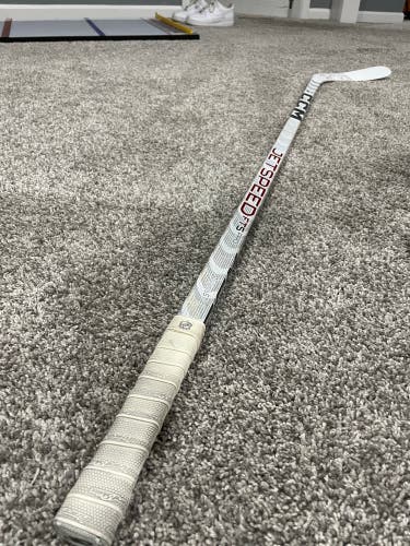 Intermediate Right Handed P29  JetSpeed FT5 Pro Hockey Stick