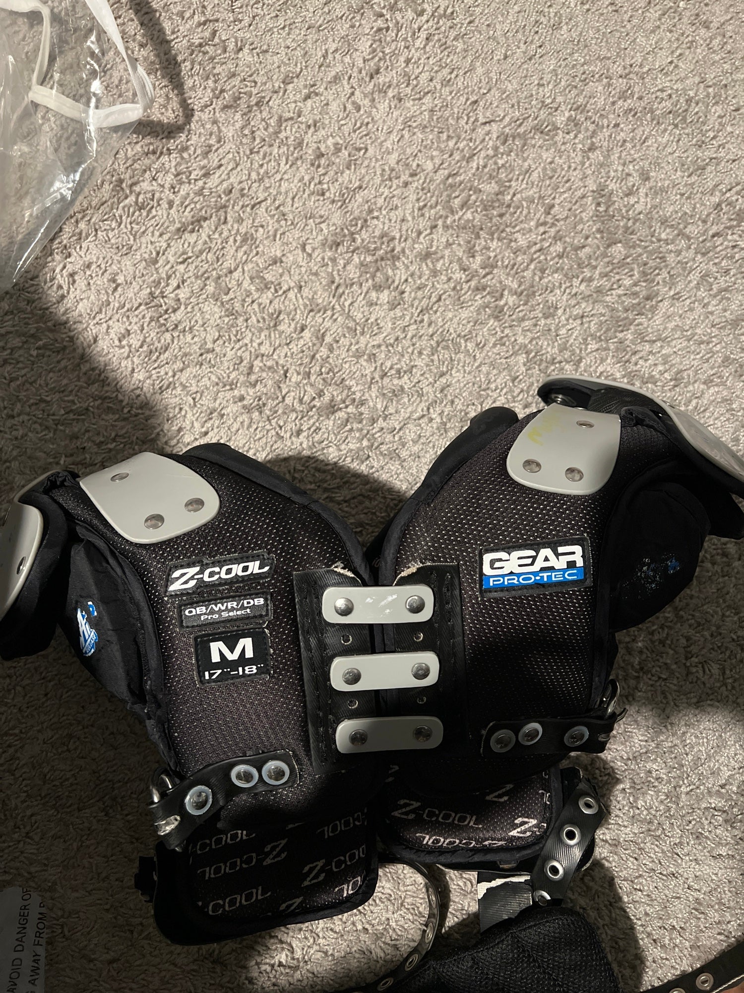 New Medium Gear Pro Tec Shoulder Pads