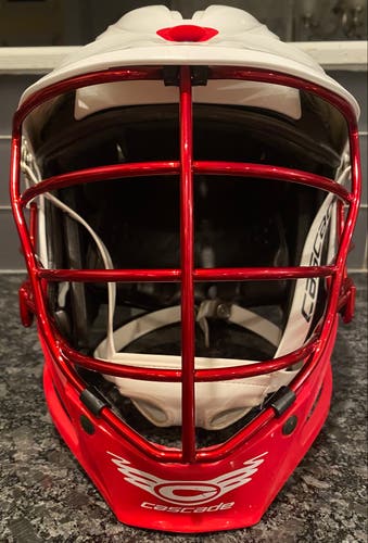 New Player's Cascade R Helmet