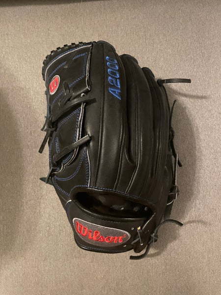 VERY RARE JON LESTER ISSUED BASEBALL GLOVE