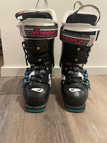 Women's Used Nordica All Mountain SpeedMachine Ski Boots Medium Flex
