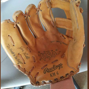 Made in USA Left Hand Throw Rawlings Infield Baseball Glove 12"