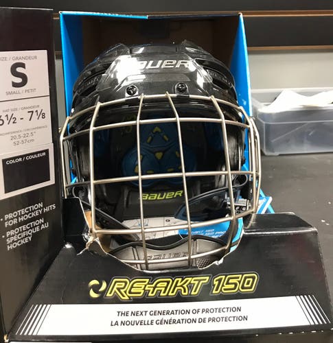 New Small Black Bauer  Re-Akt 150 Helmet With Cage
