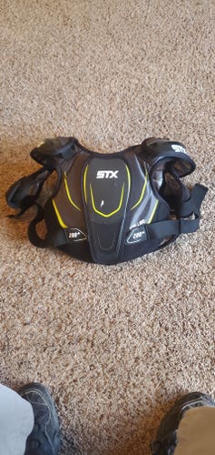 Used Youth Youth STX Stallion 200 Shoulder Pads