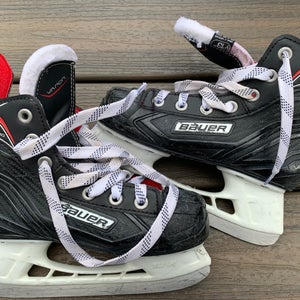 Bauer Vapor x300 Size 13 youth hockey skate  - used