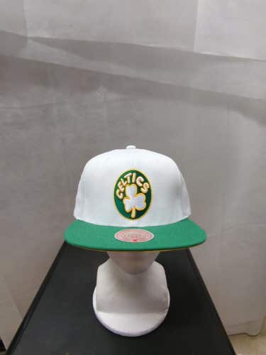 NWS Boston Celtics Mitchell & Ness Two Toned Snapback Hat NBA