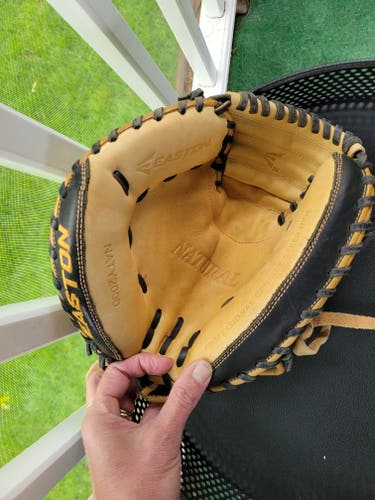 Easton NATY 2000 Natural Youth Series Catchers Mitt 32"
