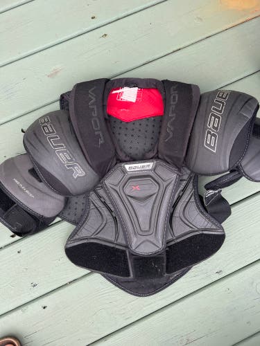 Used Large Bauer Vapor Shoulder Pads