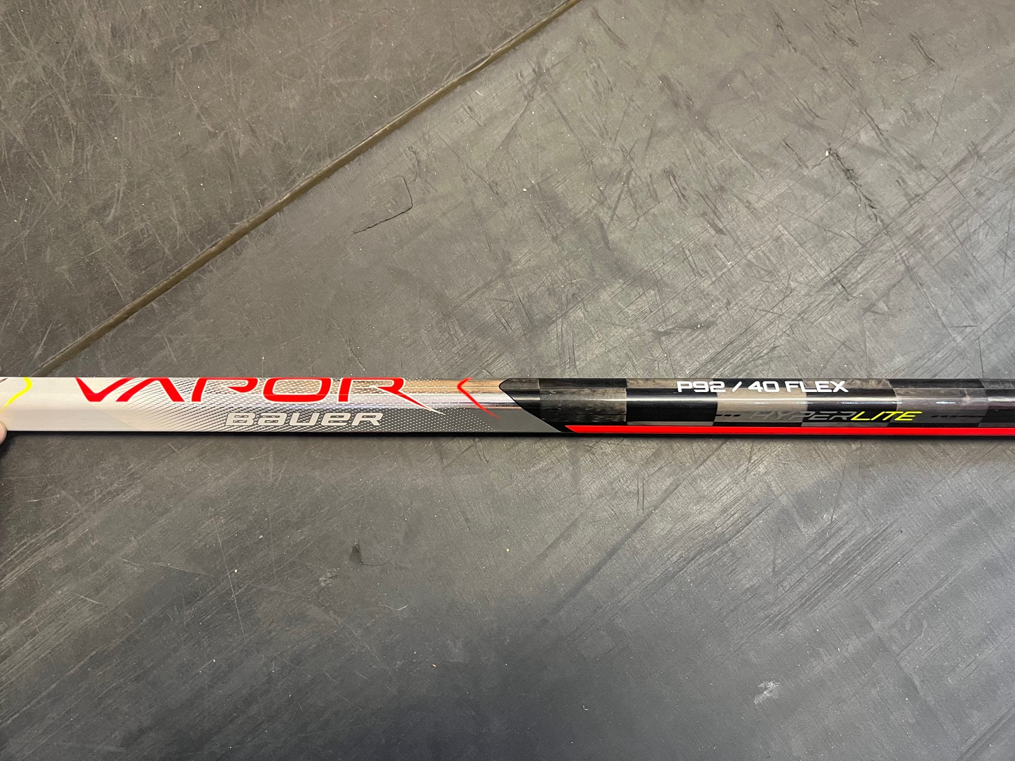 NEW Bauer Vapor Hyperlite RH Hockey Stick P92 40 Flex (1058556