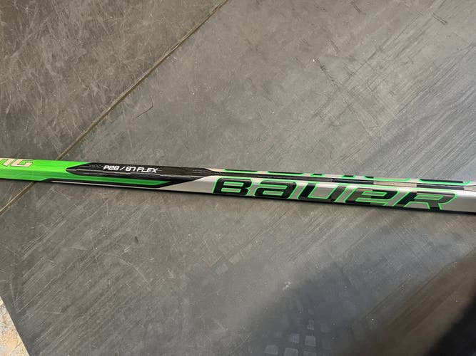 NEW Bauer Sling LH Hockey Stick P28 87 Flex (1059022)