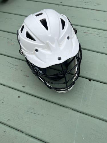 Player's Cascade CPV-R Helmet