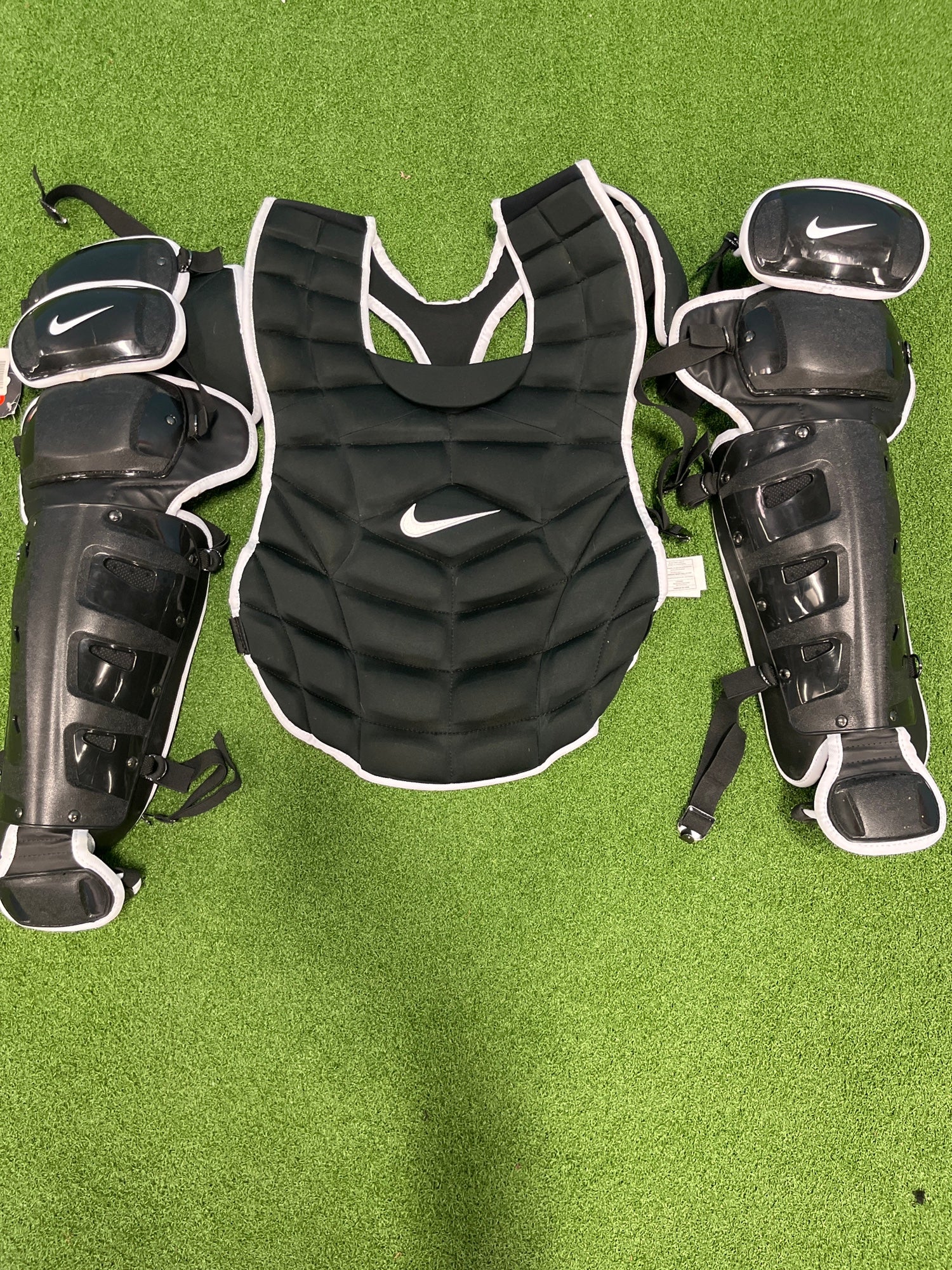 Adult Nike Catcher's Set Graphite And Orange