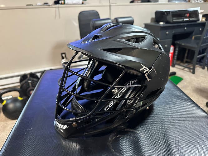 Used Cascade R Helmet - Matte Black