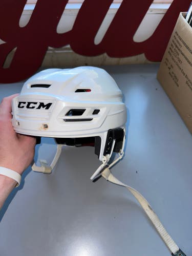 Used Medium CCM Tacks 710 Helmet