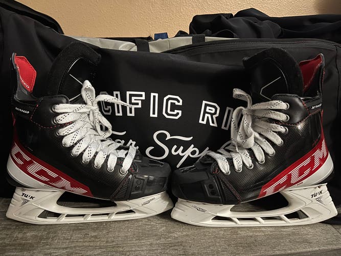 Custom JetSpeed FT4 Pro Hockey Skates