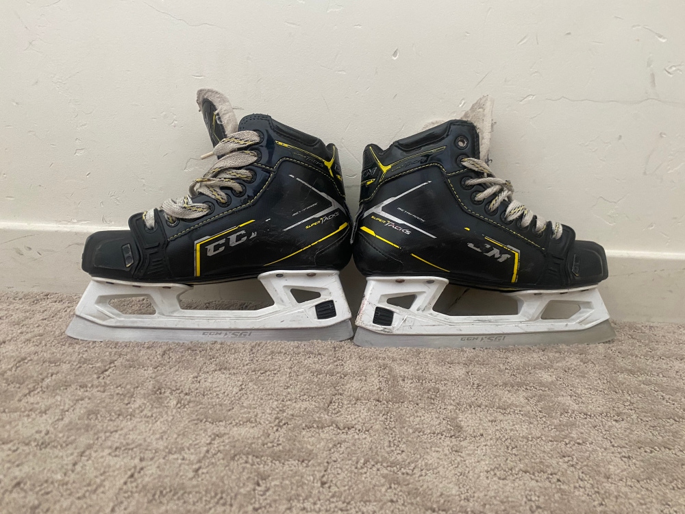 Used CCM Regular Width  Size 3.5 Super Tacks 9380 Hockey Goalie Skates