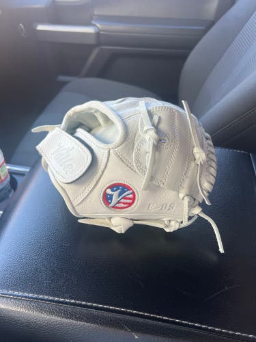 Valle Training Infield Glove