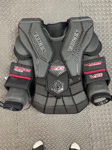 Vaughn Velocity V10 Goalie Chest Protector