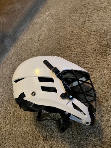 Player's Cascade CS Youth Helmet