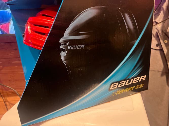 New Large Bauer Re-Akt 150 Helmet Pro Stock