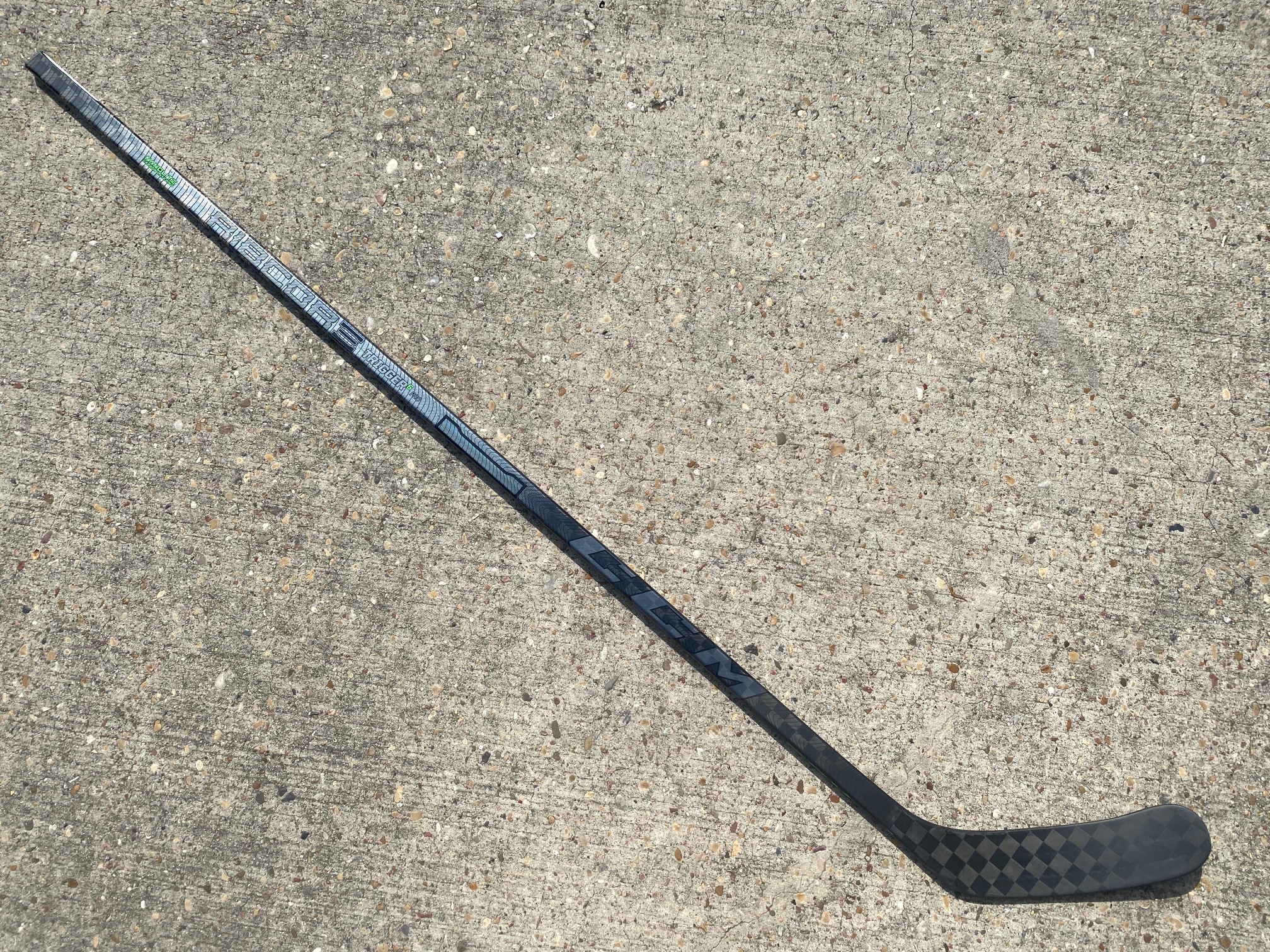 CCM RibCor Trigger 6 PRO Pro Stock Hockey Stick Grip 85 Flex Left P90M 3946