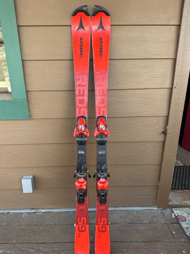 Atomic Redster S9 Slalom Skis 145 cm  with Z10 bindings